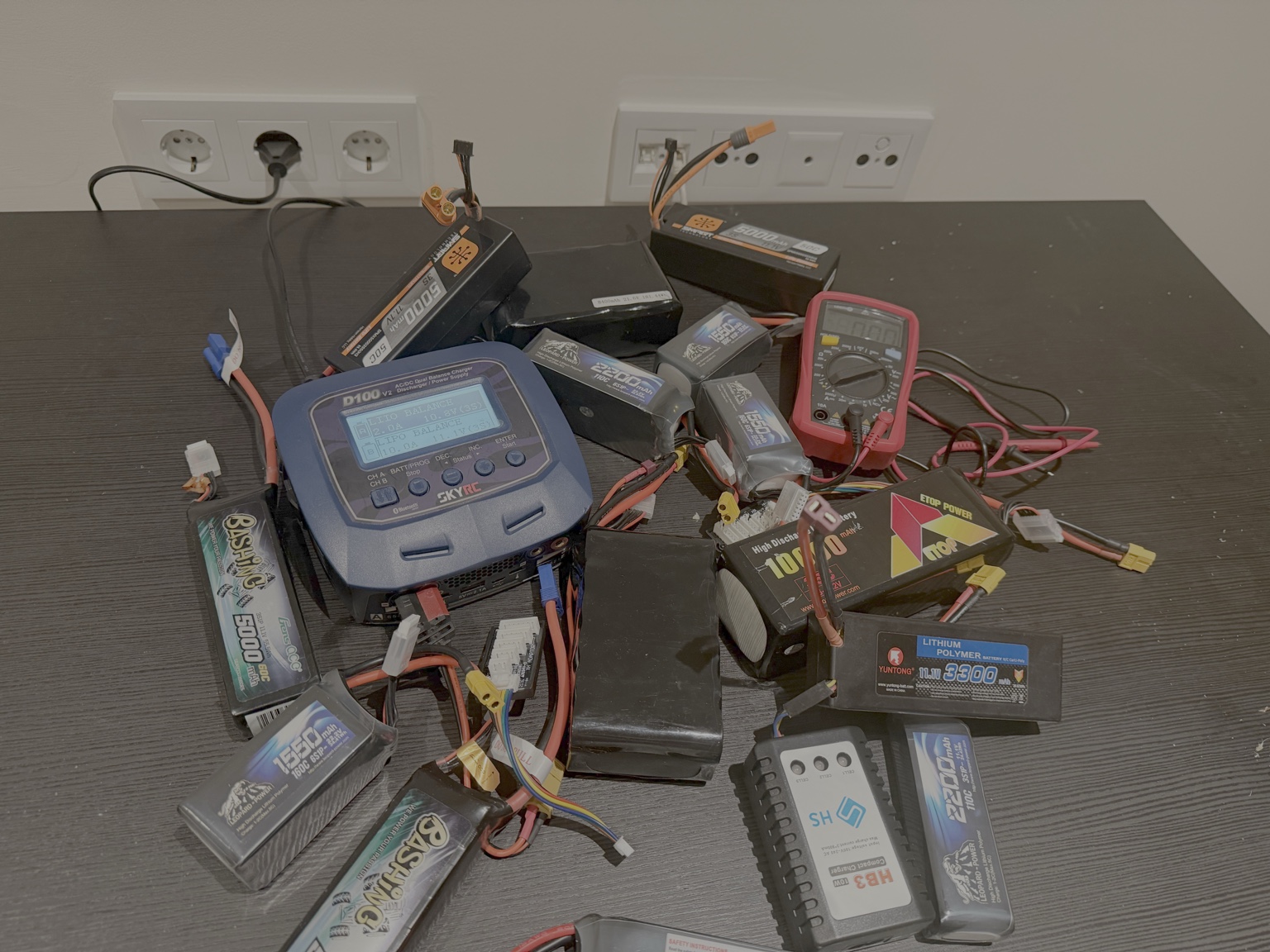 AXON tactical UAV battery samples and initial evaluation bench